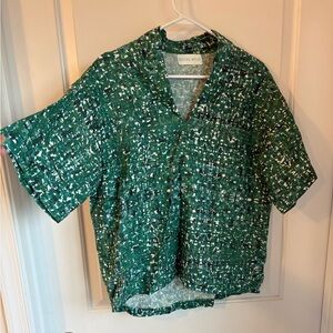 Chic Green Patterned Blouse